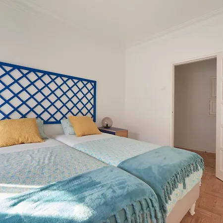 Bright And Quiet Apartment Amadora Exterior photo